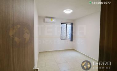 VENTA Casa 🏡  En Circuito Monarca Fraccionamiento Alteza Celaya Gto. Amplia y Equipada  3 Pisos con Roof Garden,  5 habitaciones