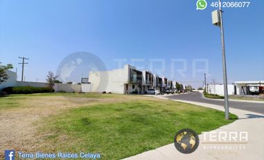 VENTA Casa 🏡  En Circuito Monarca Fraccionamiento Alteza Celaya Gto. Amplia y Equipada  3 Pisos con Roof Garden,  5 habitaciones