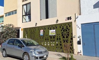 Casa en venta en Villa Magna