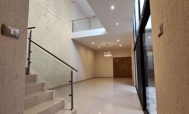 Casa en venta en Villa Magna