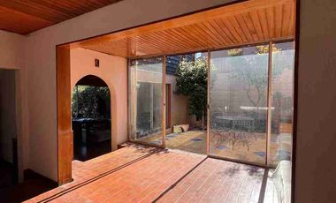 Venta de casa en Reñaca 4D / 3B / 9000UF