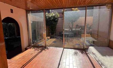 Venta de casa en Reñaca 4D / 3B / 9000UF