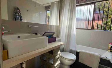 Venta de casa en Reñaca 4D / 3B / 9000UF