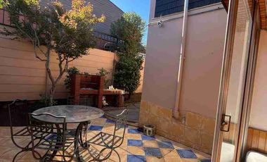 Venta de casa en Reñaca 4D / 3B / 9000UF