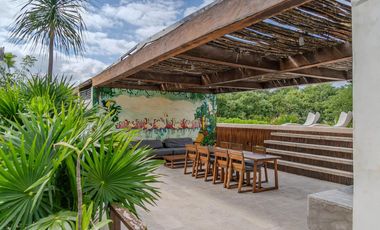 Vista verde garantizada! Exclusiva Propiedad de 2 recámaras con Jardín y Alberca en Luum Zama, Aldea Zama