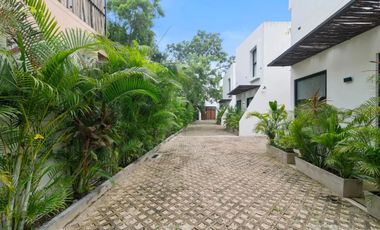 Moderno Townhouse de 3 Recámaras en la Mejor Zona de La Veleta