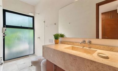 Moderno Townhouse de 3 Recámaras en la Mejor Zona de La Veleta