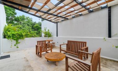 Moderno Townhouse de 3 Recámaras en la Mejor Zona de La Veleta
