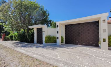 Casa en venta en Tequisquiapan, Fracc privado, Terreno 2,500 m2 ¡Solo para privilegiados!
