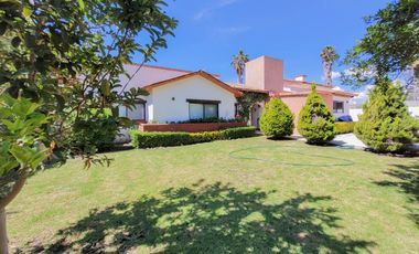 Casa en venta en Tequisquiapan, Fracc privado, Terreno 2,500 m2 ¡Solo para privilegiados!