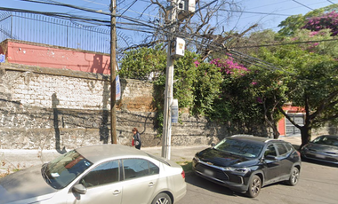 Casa en venta, a precio de REMATE en Tizapán San Ángel, CDMX ¡Compra directa con el Banco, no se aceptan créditos!
