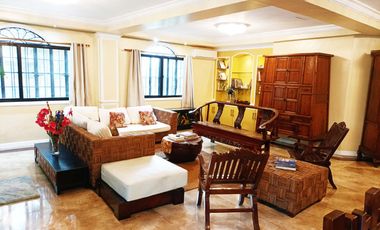 Luxury 6 Bedrooms House for Rent at Merville, Parañaque City