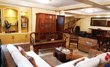 Luxury 6 Bedrooms House for Rent at Merville, Parañaque City