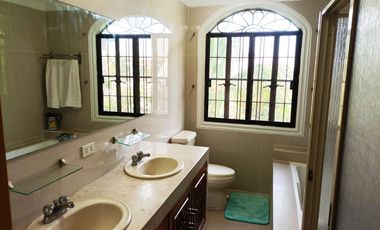 Luxury 6 Bedrooms House for Rent at Merville, Parañaque City