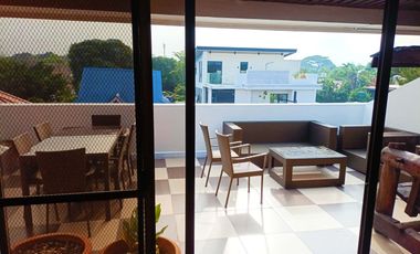Luxury 6 Bedrooms House for Rent at Merville, Parañaque City