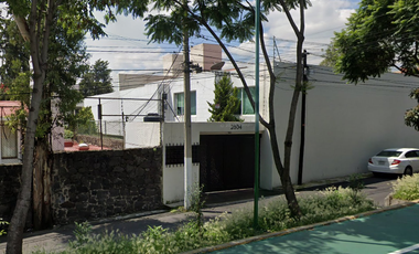 Casa en venta, precio de REMATE ubicada en San Jerónimo Lídice, Magdalena Contreras CDMX ¡Compra directa con el Banco, no se aceptan créditos!
