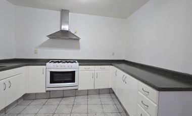 CASA EN VENTA EN SLP, COL TEQUIS