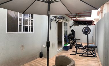 En Alquiler: Casa de 3 Dormitorios en Casa Laguna