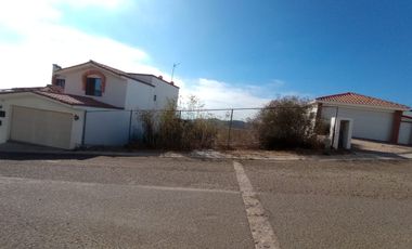 EXPECTACULAR TERRENO CON VISTA AL MAR EN GOLF RESORT 