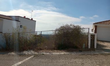 EXPECTACULAR TERRENO CON VISTA AL MAR EN GOLF RESORT 