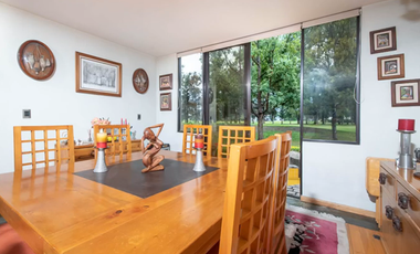 RESIDENCIA EN CLUB DE GOLF LA HACIENDA DE LEON CON HERMOISA VISTA AL CAMPO