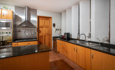 RESIDENCIA EN CLUB DE GOLF LA HACIENDA DE LEON CON HERMOISA VISTA AL CAMPO