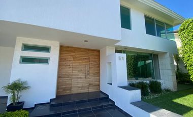 Casa en venta parque de la castellana cuarto de servicio Zapopan Jalisco