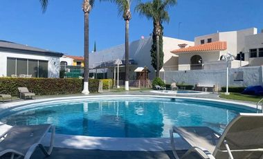 Casa en venta parque de la castellana cuarto de servicio Zapopan Jalisco