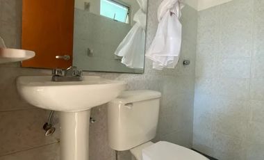 Casa en venta parque de la castellana cuarto de servicio Zapopan Jalisco