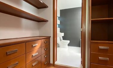 Casa en venta parque de la castellana cuarto de servicio Zapopan Jalisco