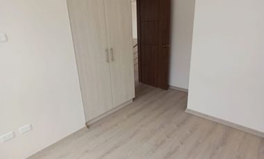 Tumbaco casa  de arriendo por estrenar esquinera amplio jardín privado, jacuzzi $850 incluida alícuota