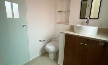 RENTA EN DSODZIL NORTE VILLA DENTRO DE PRIVADA CON PISCINA COMPARTIDA..