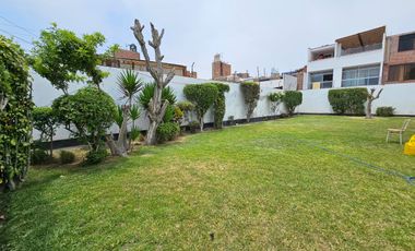 CASA -TERRENO EN CHORRILLOS