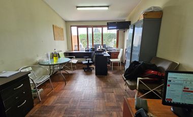 CASA -TERRENO EN CHORRILLOS