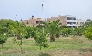 CASA -TERRENO EN CHORRILLOS