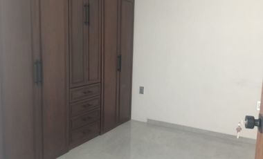 Casa con 3 Habitaciones y Terraza a la venta en Solares Banthi