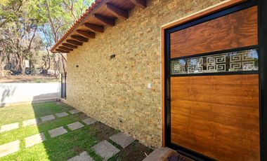 Hermosa Casa Paraíso en Renta con Alberca Ubicada en Fracc. Ixtapan de La Sal.