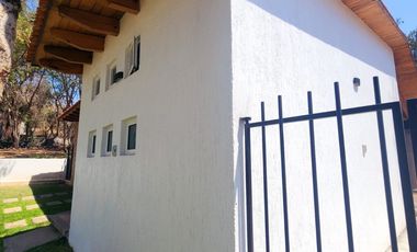 Hermosa Casa Paraíso en Renta con Alberca Ubicada en Fracc. Ixtapan de La Sal.