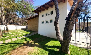Hermosa Casa Paraíso en Renta con Alberca Ubicada en Fracc. Ixtapan de La Sal.