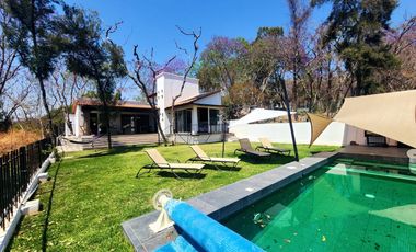Hermosa Casa Paraíso en Renta con Alberca Ubicada en Fracc. Ixtapan de La Sal.