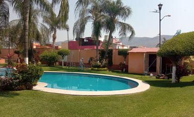 $1,200,000 TRES RECÁMARAS Y TRES BAÑOS COMPLETOS Y ALBERCA LAS GARZAS, TEZOYUCA, EMILIANO ZAPATA MORELOS