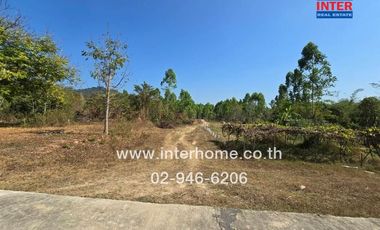 Vacant land 40 rai 49.9 sq.w. Vacant land near Nong Saeng School, near Nong Saeng School, Talat Road, Rural Highway 3239, Pak Phli, Nakhon Nayok
