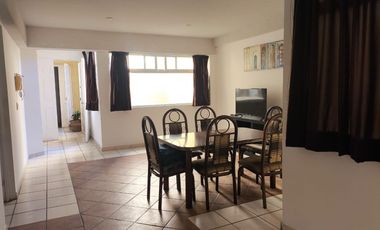 Rento departamento amueblado basico de  4 recamaras 2 baños cochera 2 autos en zona Angelópolis $16,000