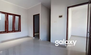 DISEWAKAN RUMAH 2 LANTAI DI NUANSA UTAMA TAMAN GRIYA JIMBARAN BADUNG, BALI