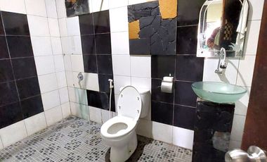 Guesthouse 14 Kamar dekat Jalan Damai Palagan