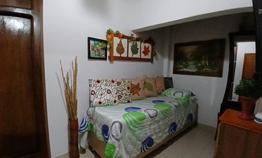 Venta hermoso Apartamento 2do piso en Navarra ( Bello )