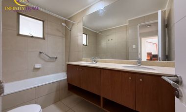 Amplia Casa Condominio Jardín Oriente Til-Til.