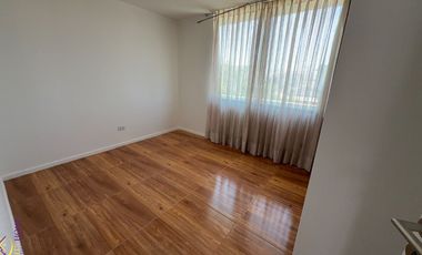 Amplia Casa Condominio Jardín Oriente Til-Til.