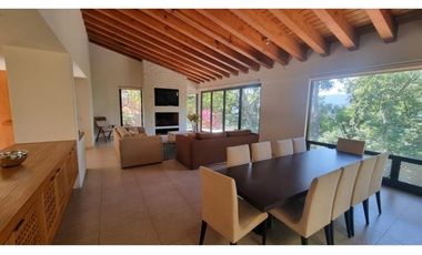 CASA CONTEMPORANEA EN VENTA