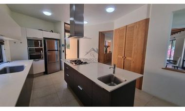 CASA CONTEMPORANEA EN VENTA